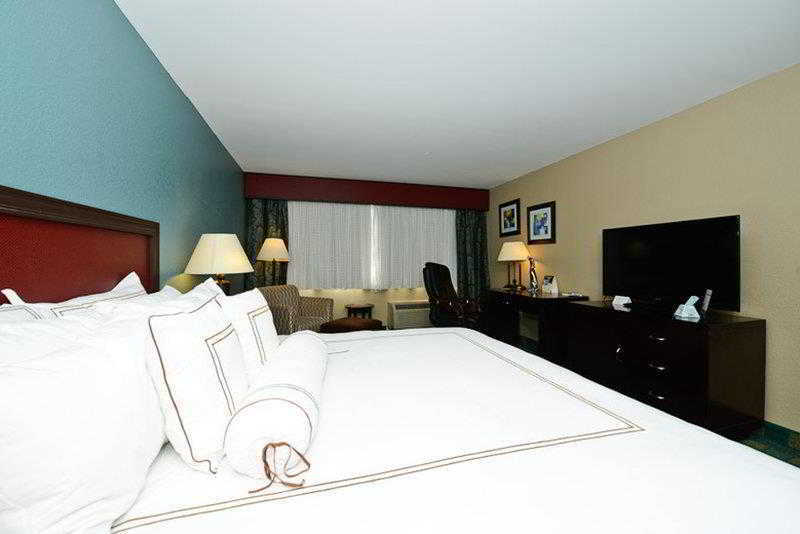 Causeway Bay Hotel Ленсинг Номер фото